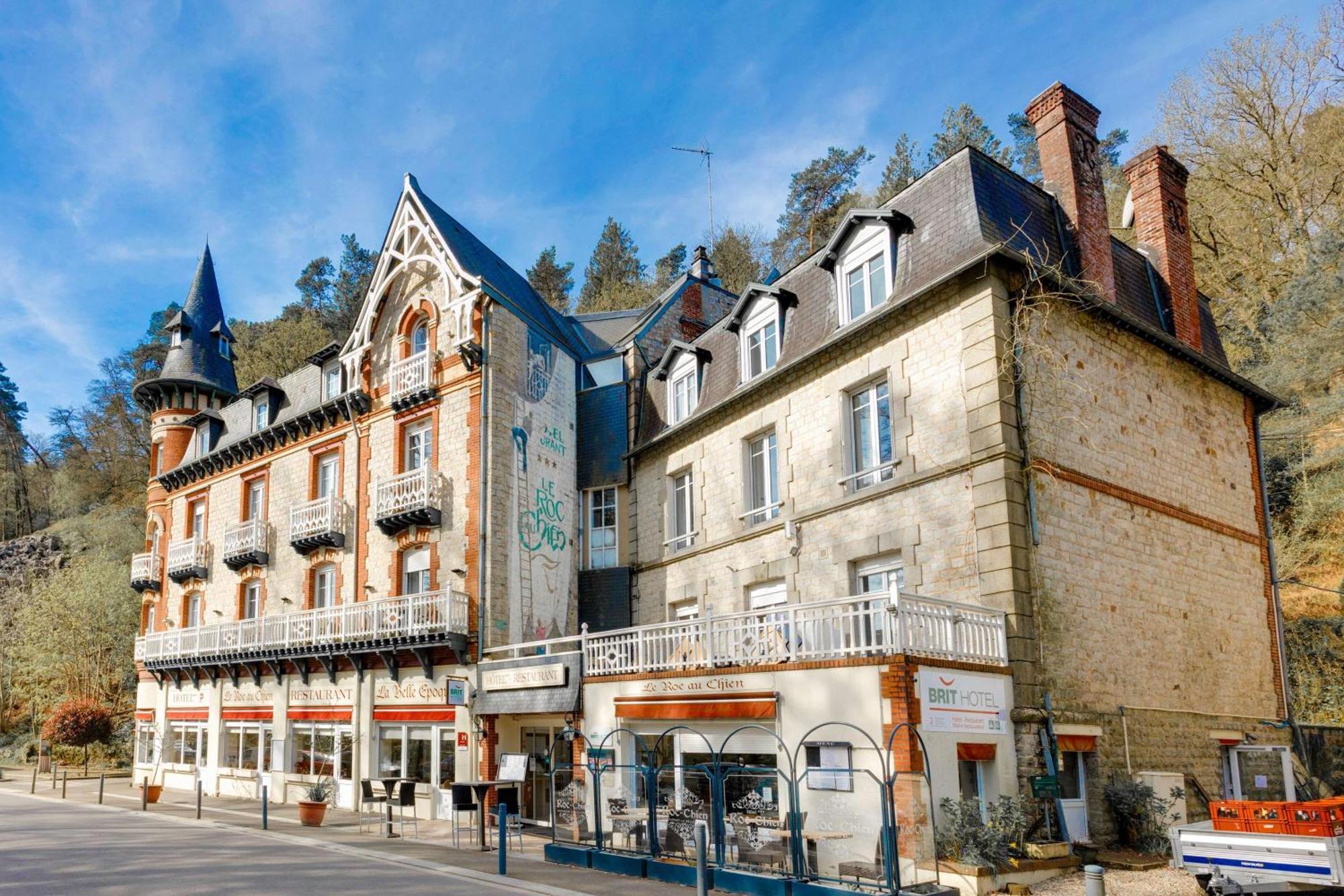 Hôtel Spa Le Roc Au Chien Bagnoles de l'Orne Normandie Extérieur photo